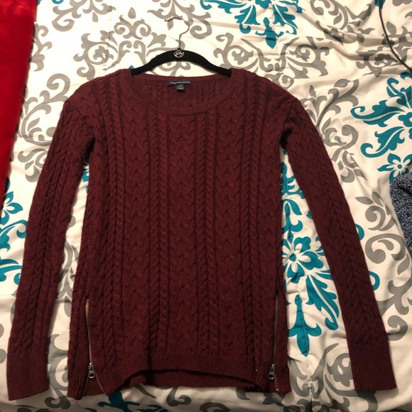 Maroon American Eagle sweater - Picture 2 of 4